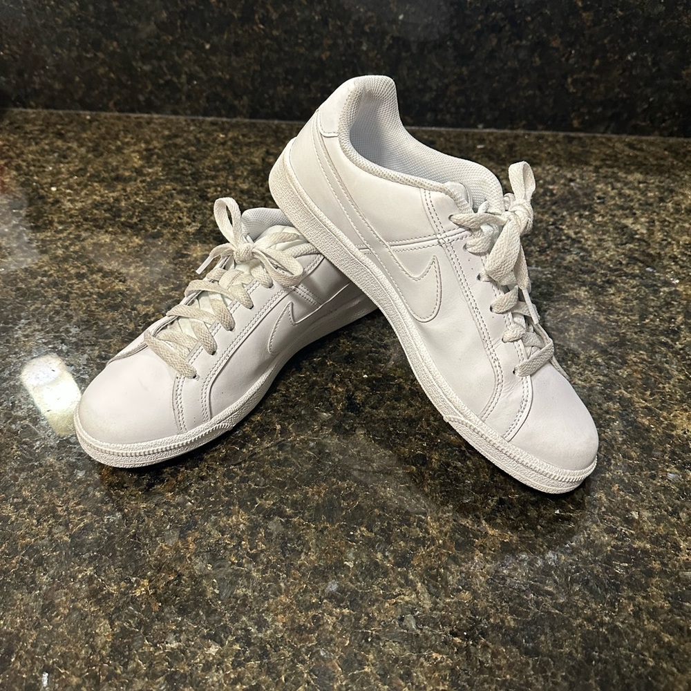 Nike Court Royale Women's Shoes